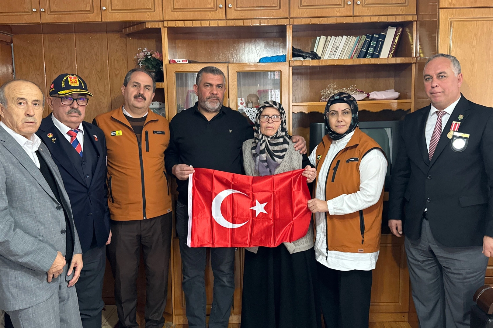 Şehit Öğretmenler Unutulmadı, Aileleri Ziyaret Edildi