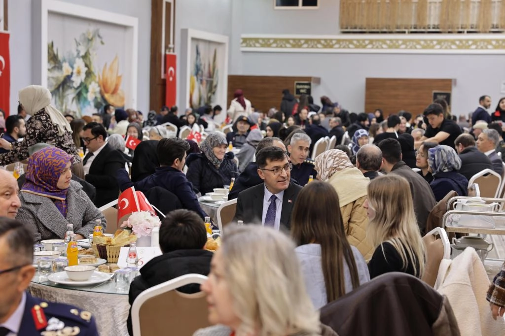 Şehit ve Gazilere Saygı İftarı Kütahya’da Yapıldı