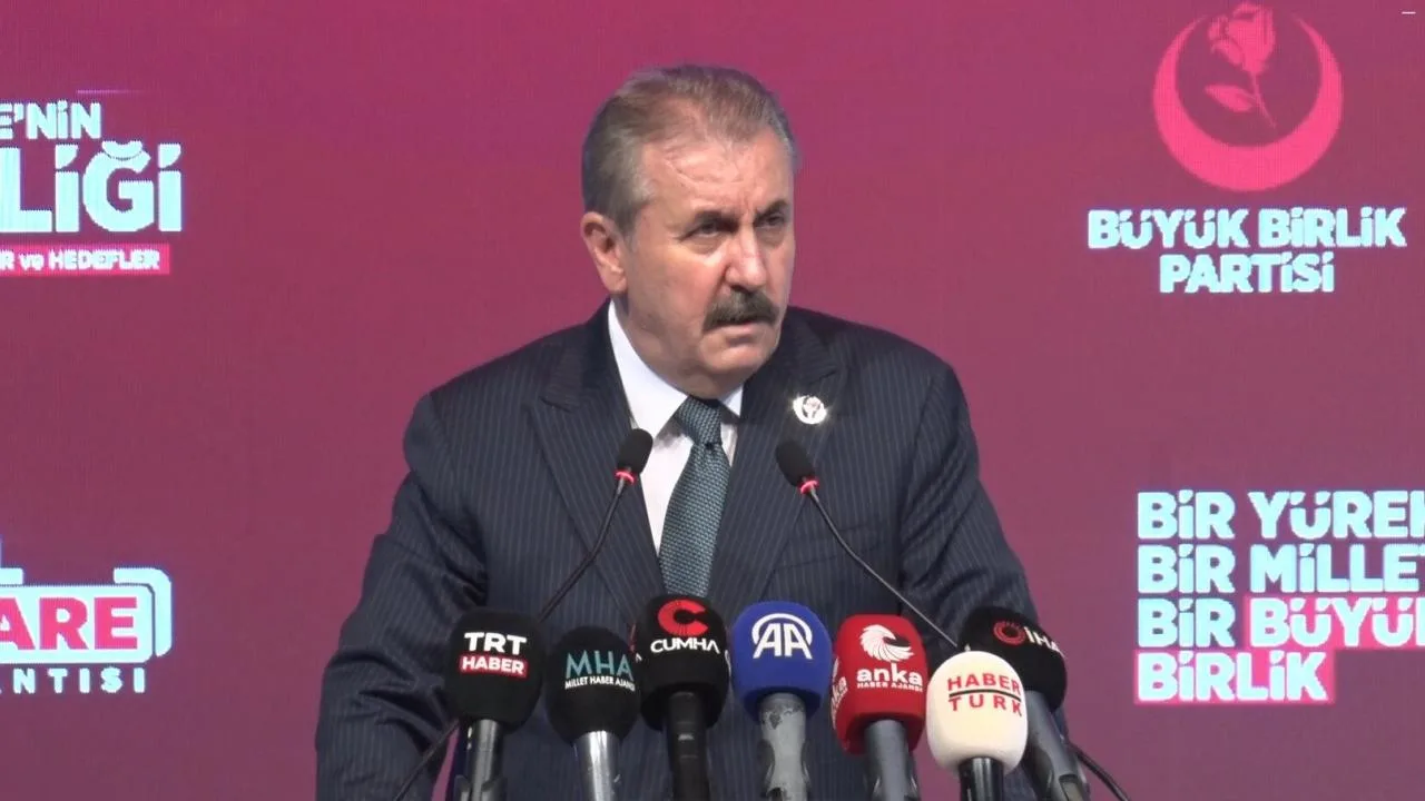 Şehitlerimiz İçin 18 Yıl Sonra Anma Töreni