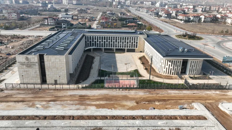 Selçuklu’da Modern Güzel Sanatlar Lisesi Açıldı
