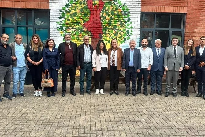 Semra Dinçer, Londra’da CHP’yi Değerlendirdi