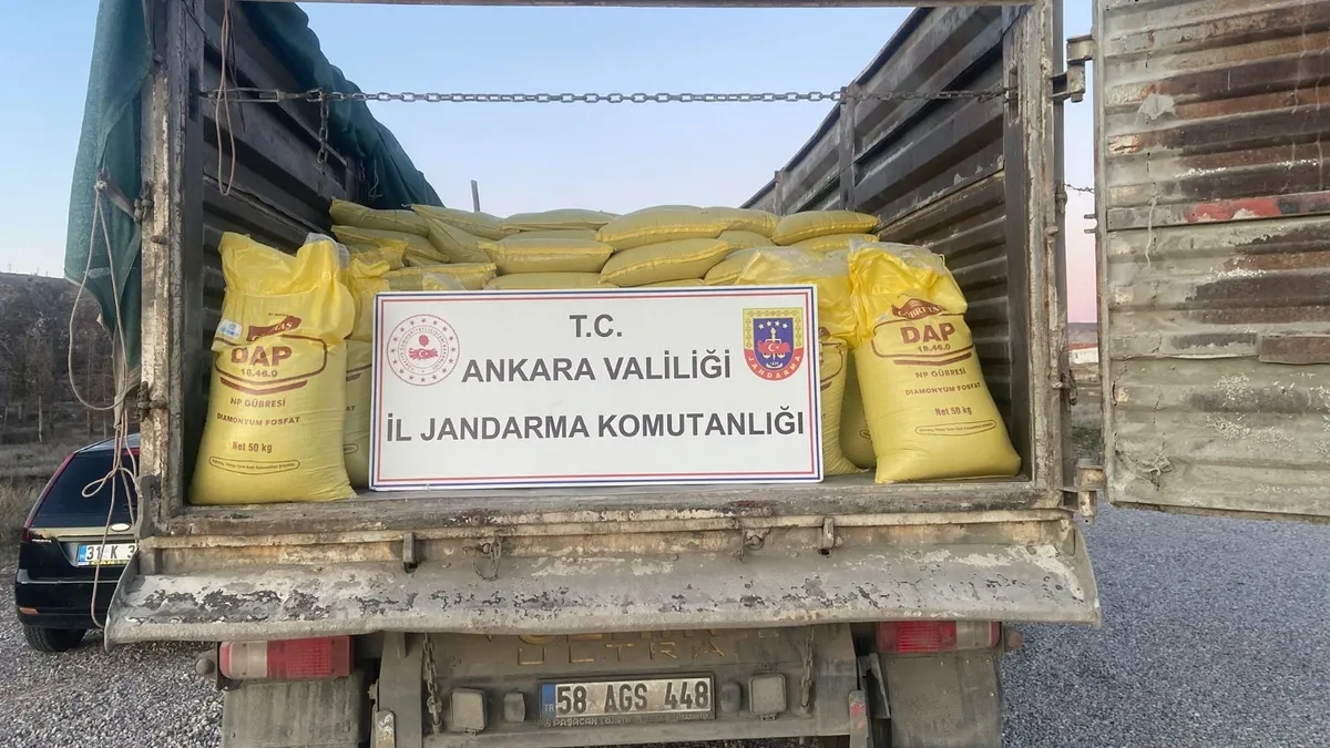 Şereflikoçhisar’da 30 Ton Sahte Gübre Ele Geçirildi!