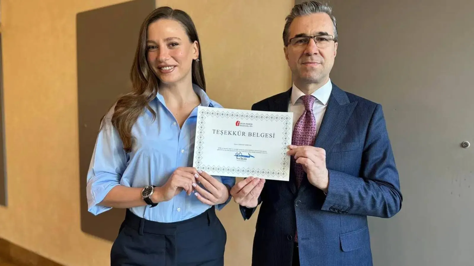 Serenay Sarıkaya’ya Vergi Haftası’nda Teşekkür
