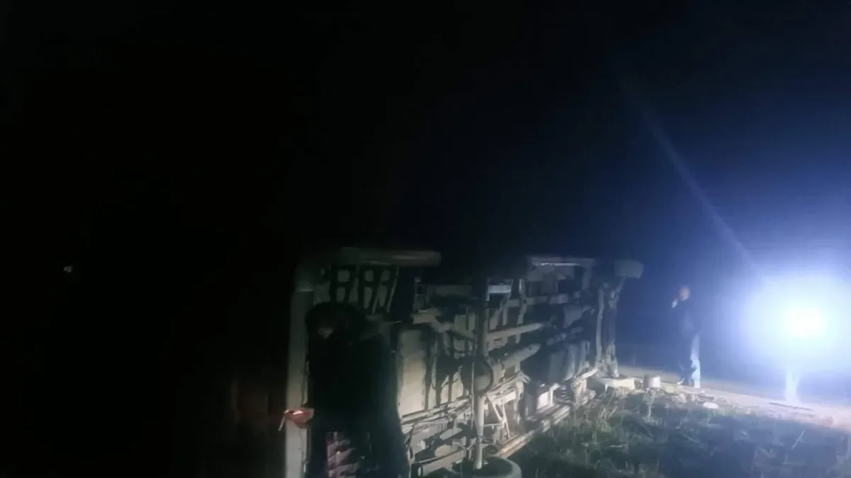 Servis Aracı Devrildi: 14 Yaralı Hastaneye Sevk Edildi