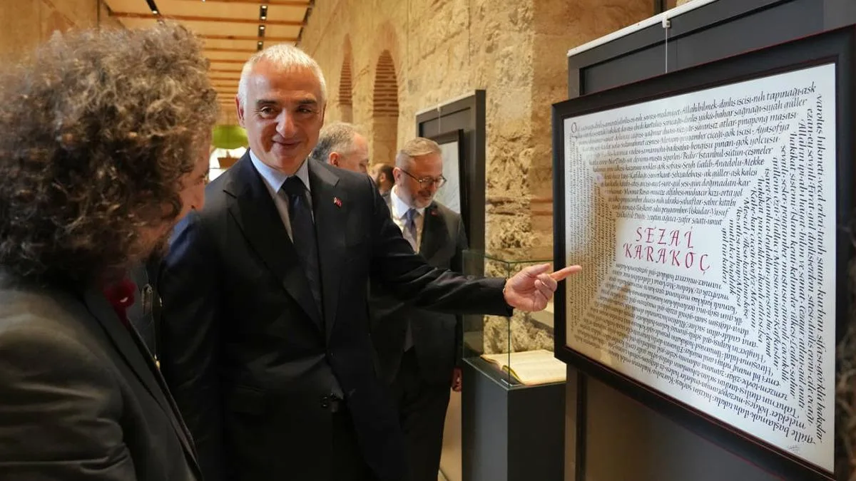 Sezai Karakoç’un Eserleri Rami Kütüphanesi’nde!
