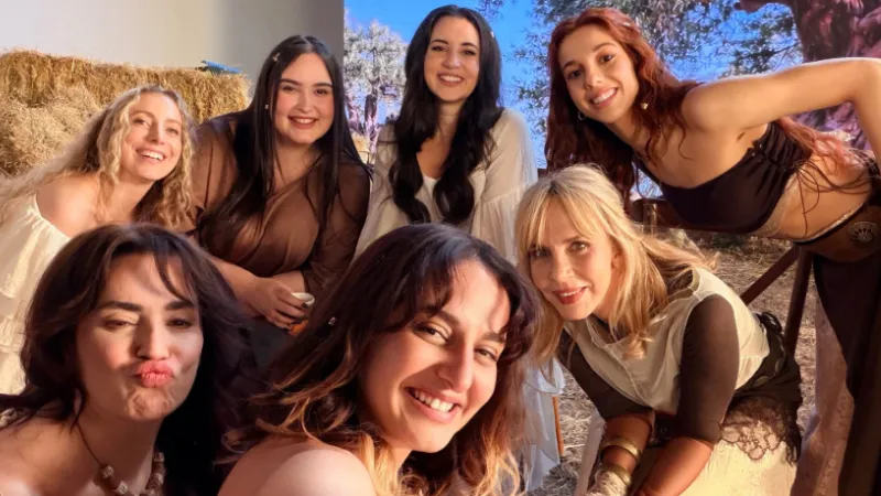Sezen Aksu’dan 8 Kadın Sanatçıyla ‘Tuz’ Şarkısı