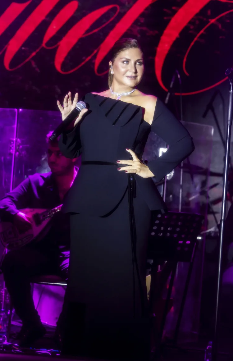 Sibel Can’dan Unutulmaz Geceye Müzik Ziyafeti!