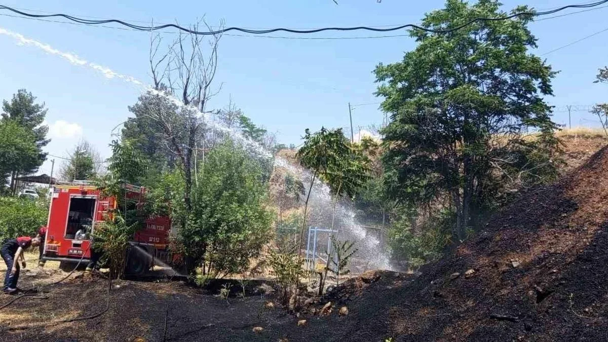 Siirt’te Kıvılcım Yangına Neden Oldu!