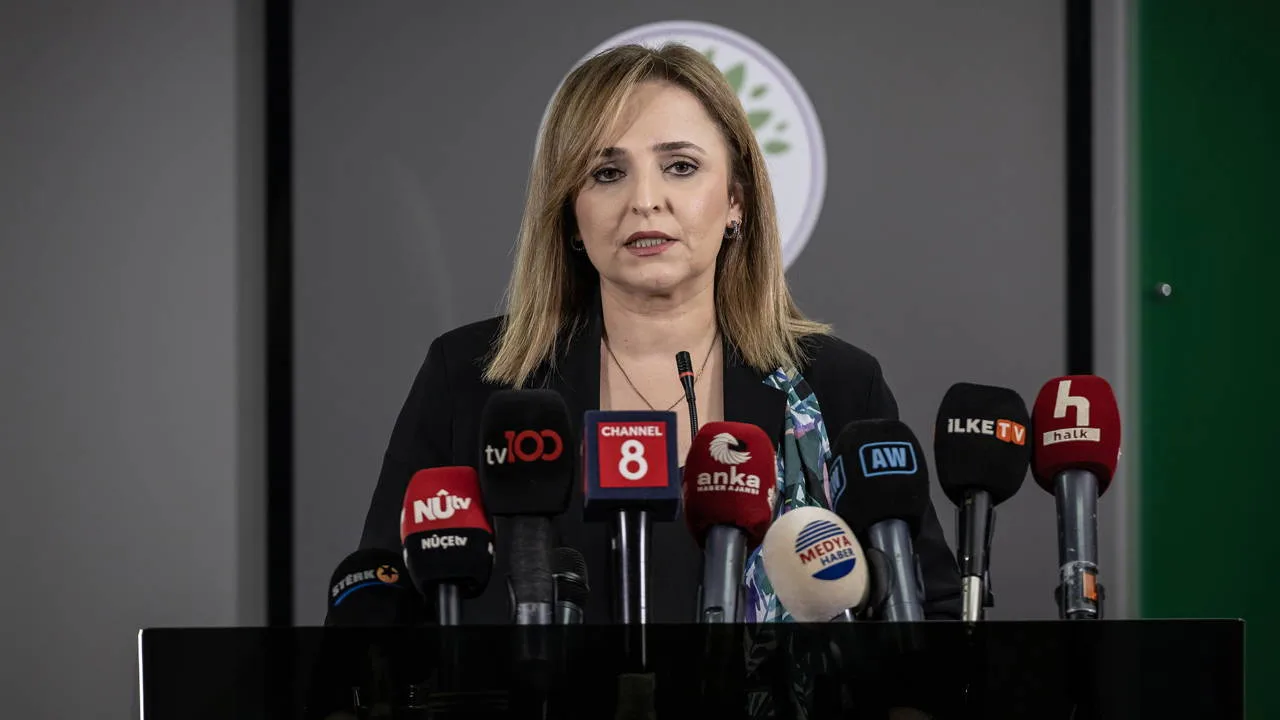 Silahsızlanma İçin Somut Adımlar Bekleniyor
