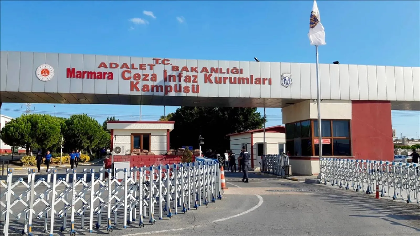 Silivri’den Yükselen Ses: ‘Yüksek Güvenlikli Notlar’