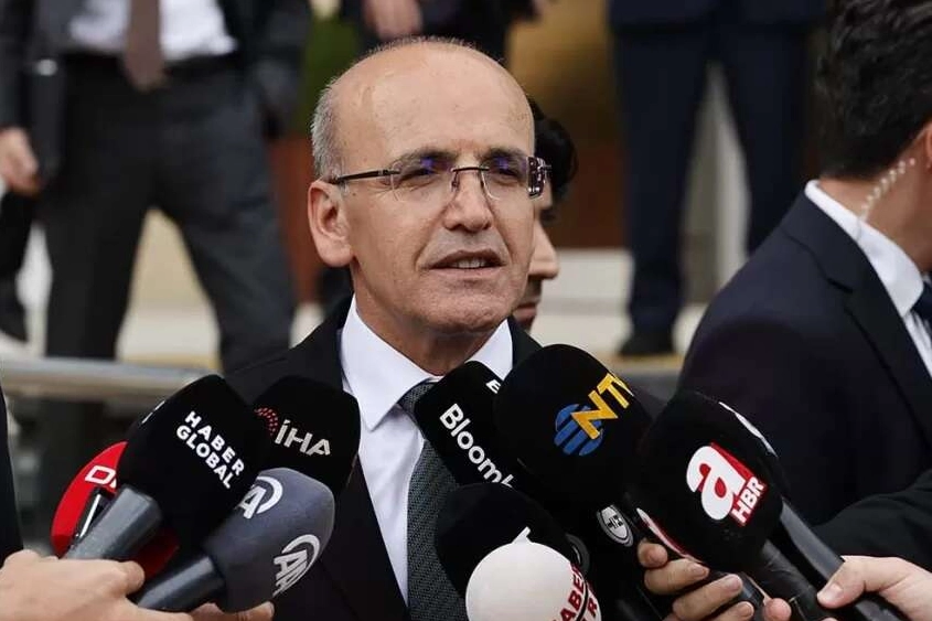 Şimşek: Ekonomi Güçlü, Dalgalanmalar Geçici!