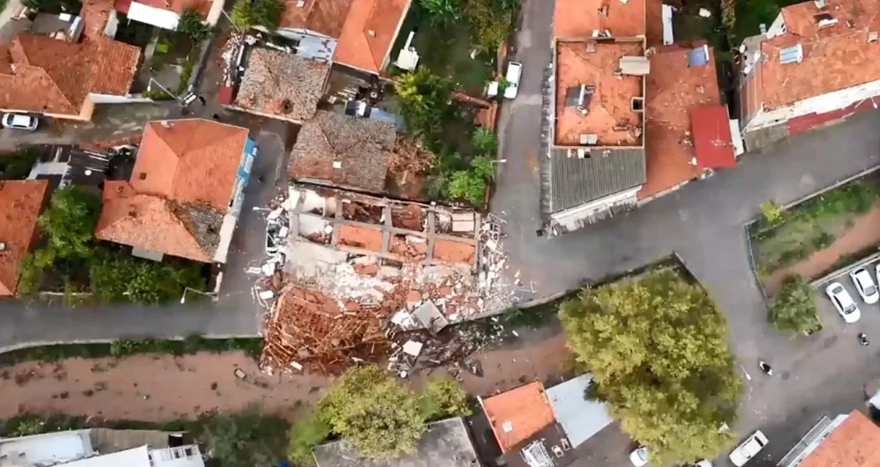 Sındırgı’da 6.1 Büyüklüğünde Deprem: Yıkım ve Kaos