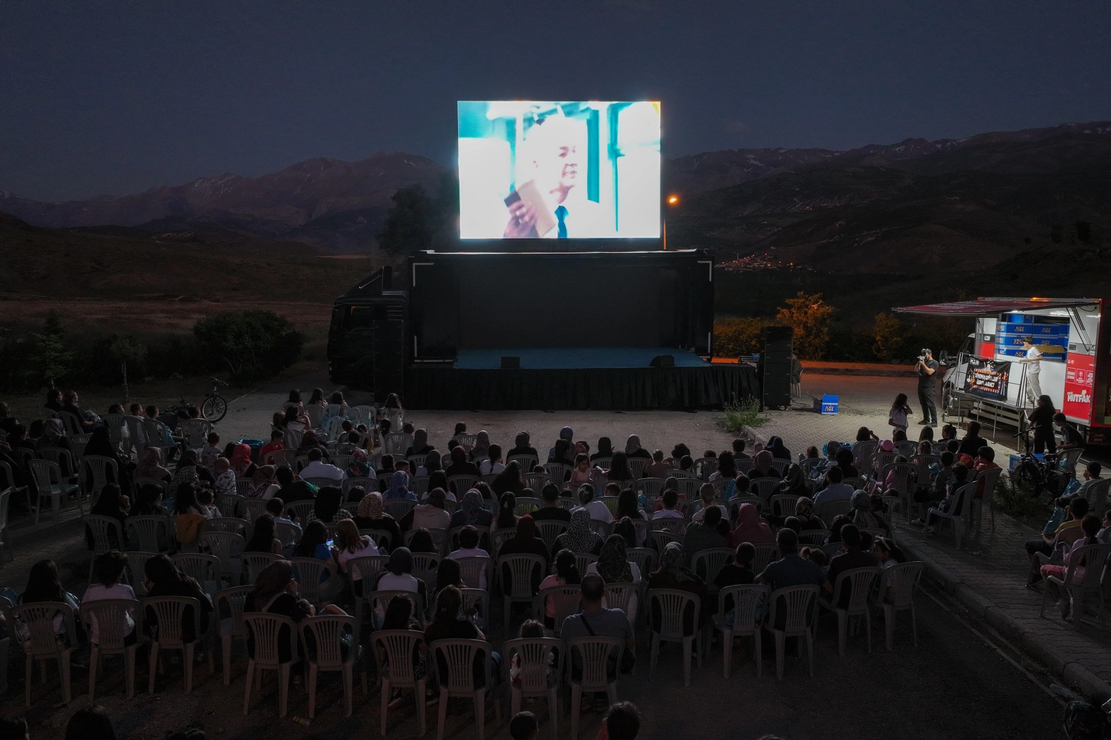 Sinema Günleri, Yaz Akşamlarını Renklendiriyor!