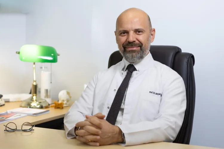 Sinir Sıkışmalarında Dikkat! Güç Kaybı Belirtisi