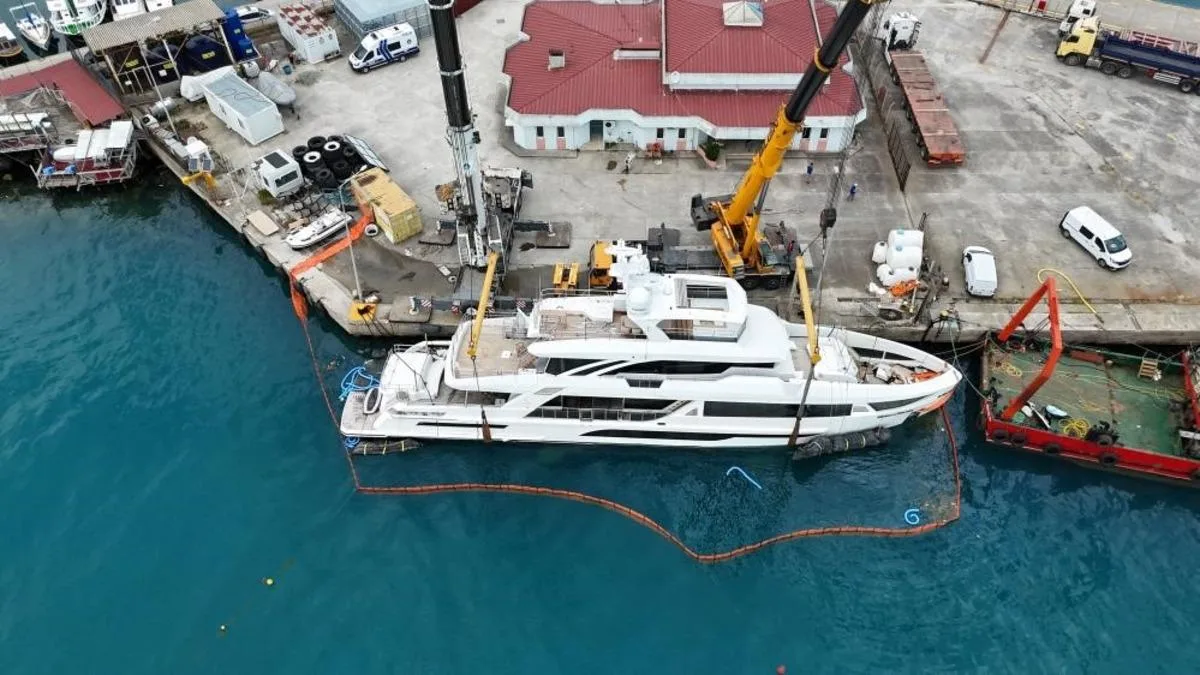 Sinop Limanı’nda Lüks Yat 7 Günde Kurtarıldı!