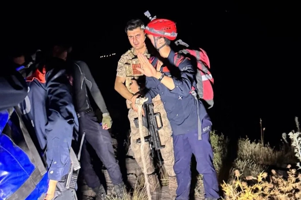 Şırnak’ta Mahsur Kalan İki Kişi Kurtarıldı!