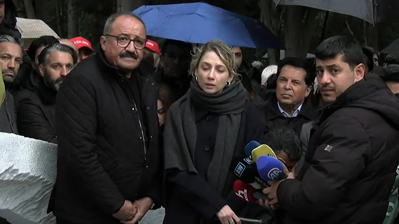 Sırrı Süreyya Önder Mezarı Başında Anıldı