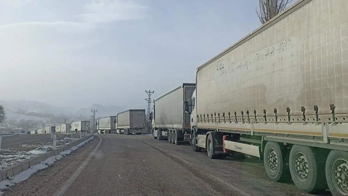 Sivas’ta Kar Yağışı Ulaşımı Zorlaştırdı!