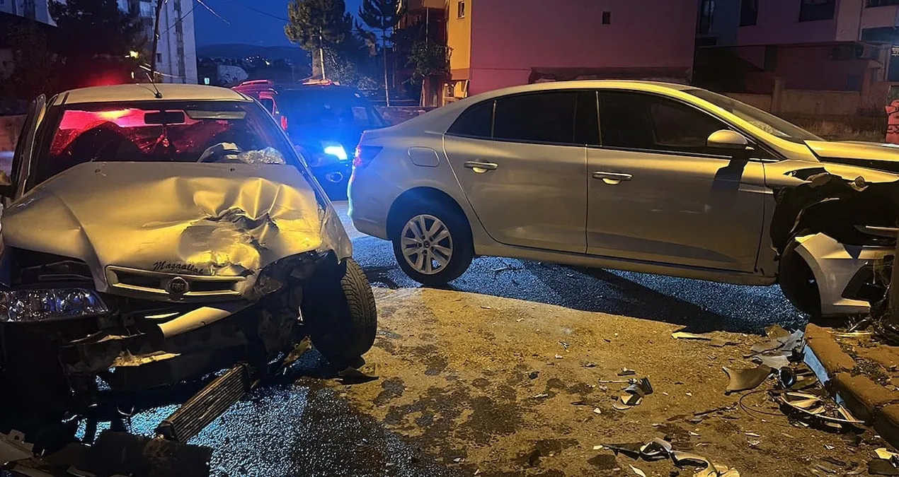Sivas’ta Trafik Kazası: 6 Yaralı!