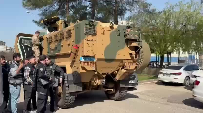 Siverek’te Liseye Silahlı Saldırı: 16 Yaralı!