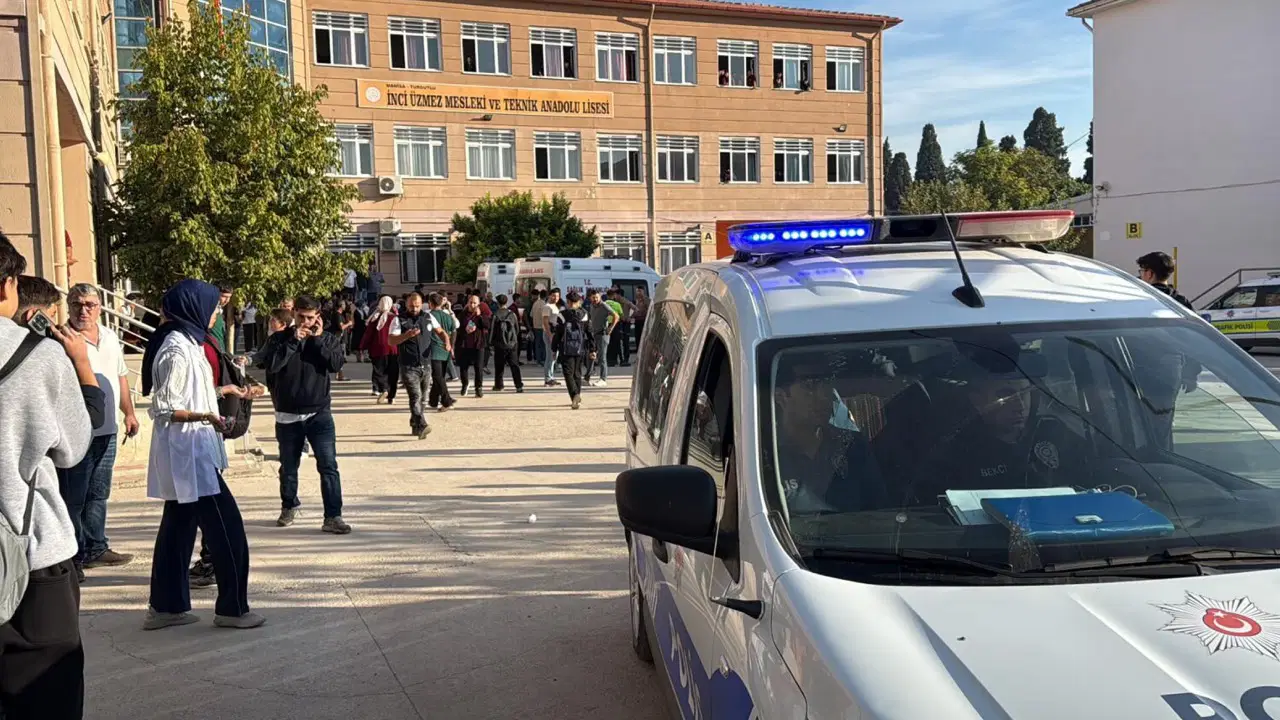 Siyasilerden Sert Tepkiler Yağmuru!
