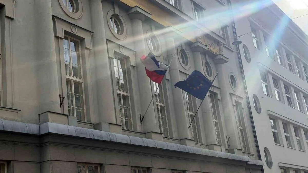 Slovenya’da Filistin Bayrağı 20 Dakikada İndirildi