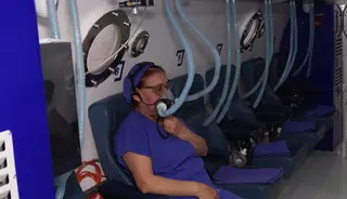 Sarıyer'de bir kadın televizyon izlerken aniden kör oldu!