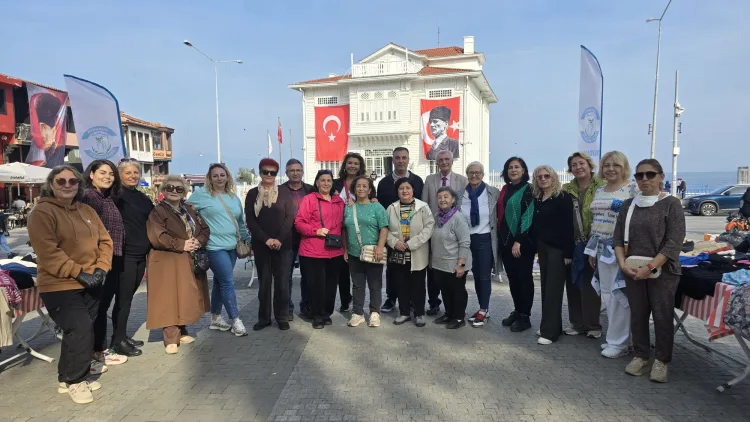Sokak Hayvanlarına Destek İçin Giysi Etkinliği