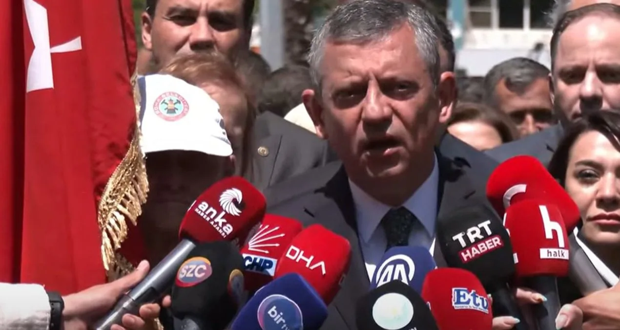 Soma Faciasında 11 Yıl: Özgür Özel Anma Töreni