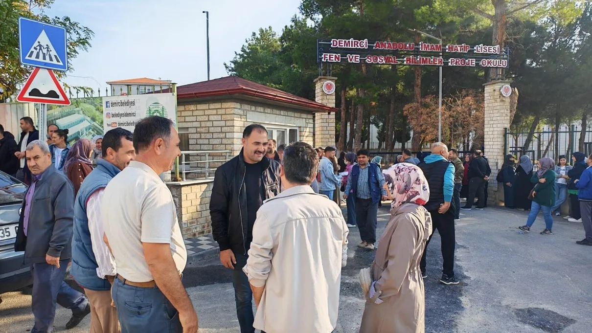 Son Dakika: Demirci’de KPSS Adayı Jandarma ile Sınava Yetşti