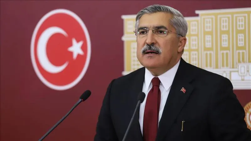Sosyal Medya Kötülük Merkezi, Yasak Geliyor!