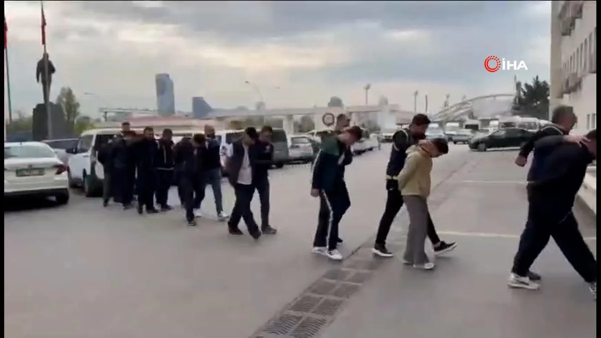 Sosyal Medyada Silah Paylaşanlara Operasyon!