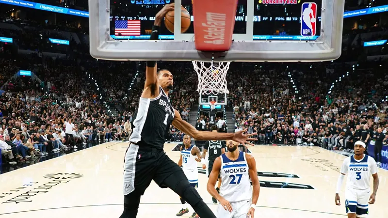 Spurs, Timberwolves’u Farkla Geçerek Öne Geçti!