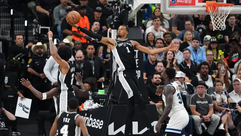 Spurs, Timberwolves’u Geçerek Finale Yükseldi!