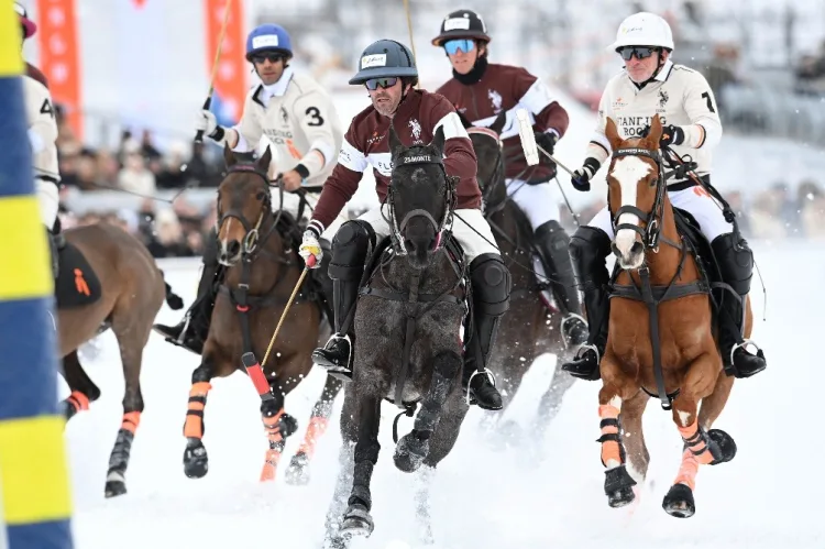 Standing Rock, St. Moritz’te Tarih Yazdı!