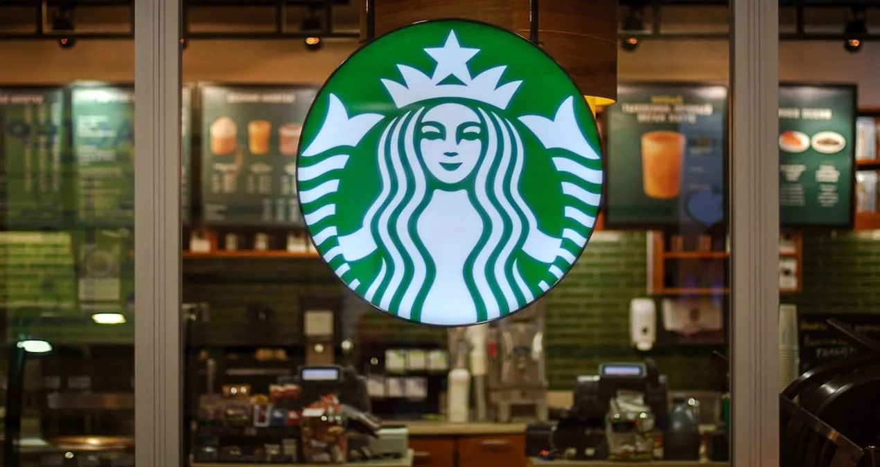 Starbucks, Mağaza Kapatma Stratejisiyle Yenileniyor