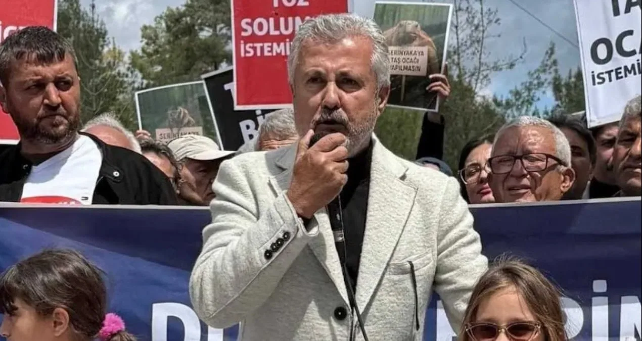 Şükrü Sözen CHP’den İstifa Etti, Siyasi Gelecek Belirsiz