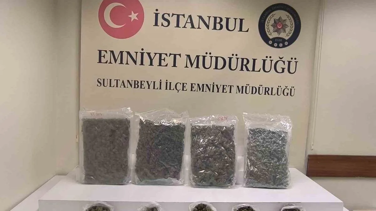 Sultanbeyli’de Uyuşturucu Operasyonu: 5 Kilo Ele Geçirildi!