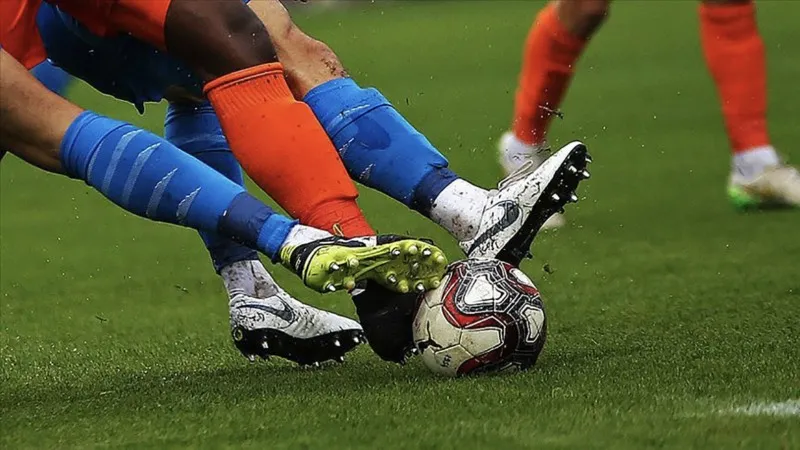 Süper Lig’de Transfer Açığı ve Borç Krizi Büyüyor!