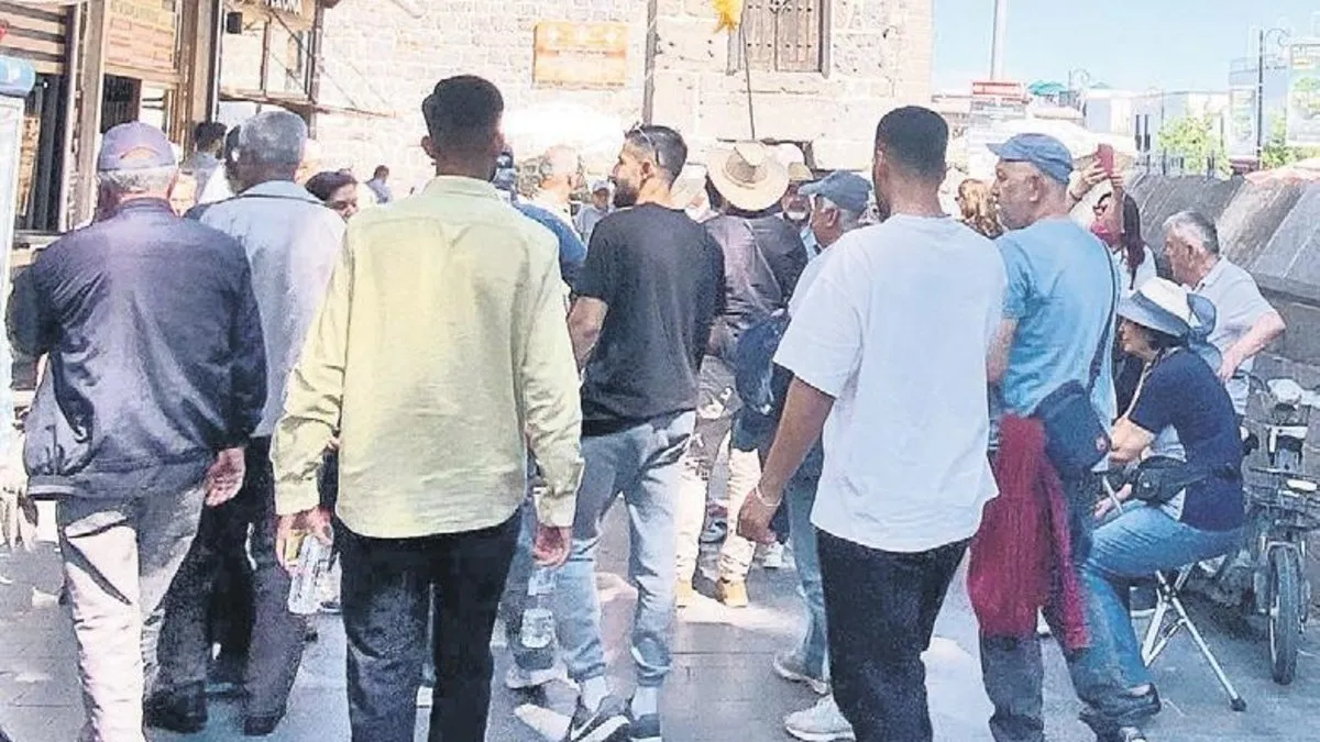 Sur’da Ziyaretçi Akını: Barış ve Huzur Dönemi!