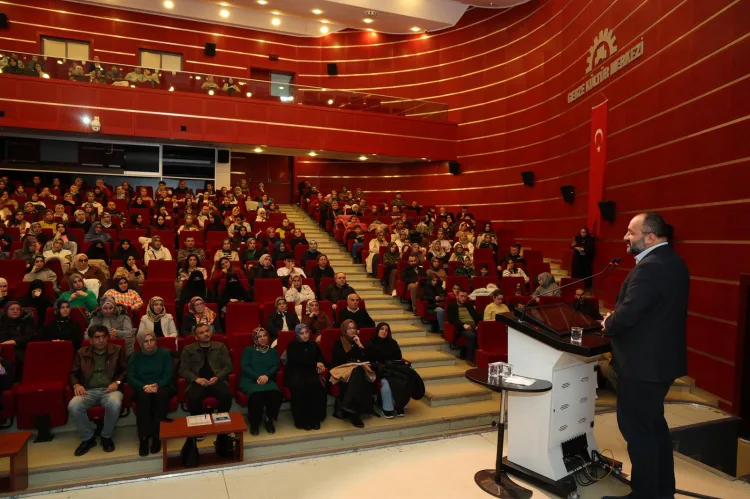 Taha Kılınç Gebze’de ‘Kayıp Coğrafya’yı Anlattı