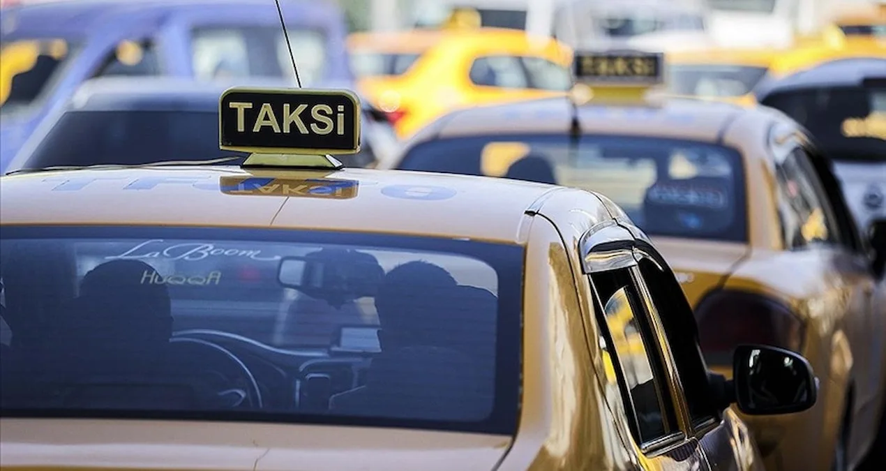 Taksicilere Yeni Zorunluluk: Akıllı Cihaz Dönemi!