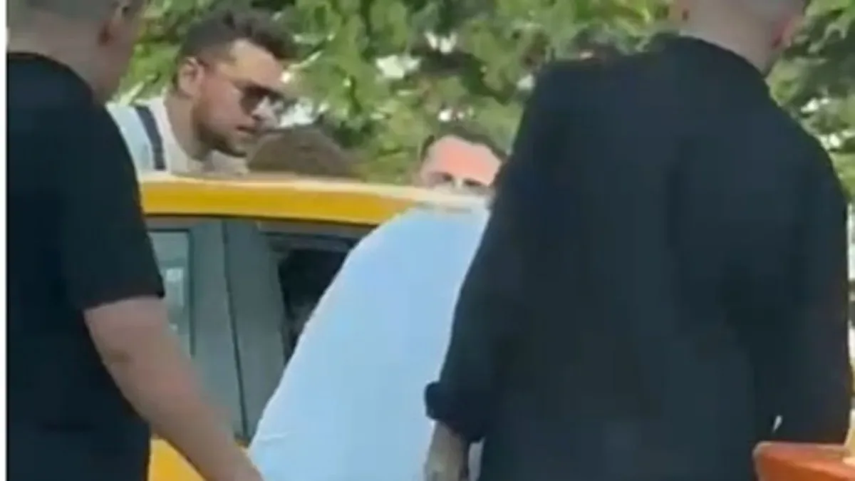 Taksiciye Saldırı Anı Kameraya Yansıdı!