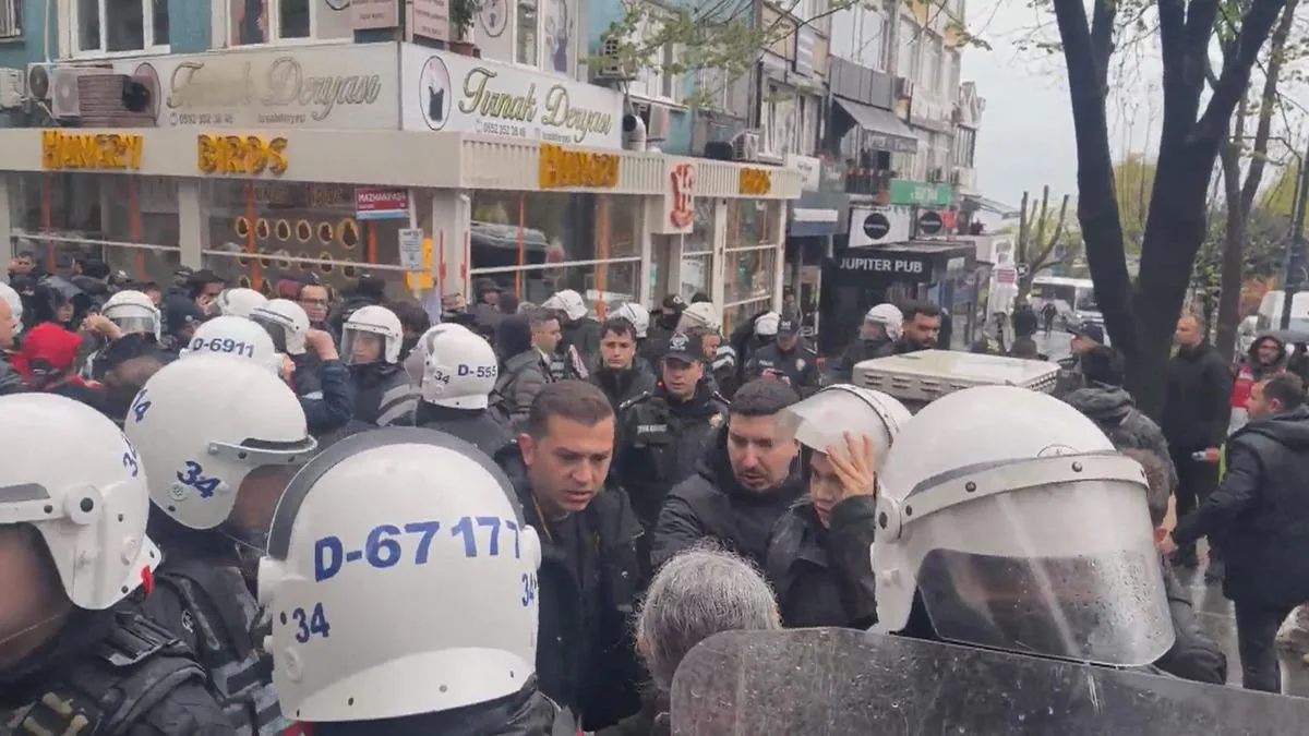 Taksim’de 1 Mayıs İsyanı: Polis Müdahelesi