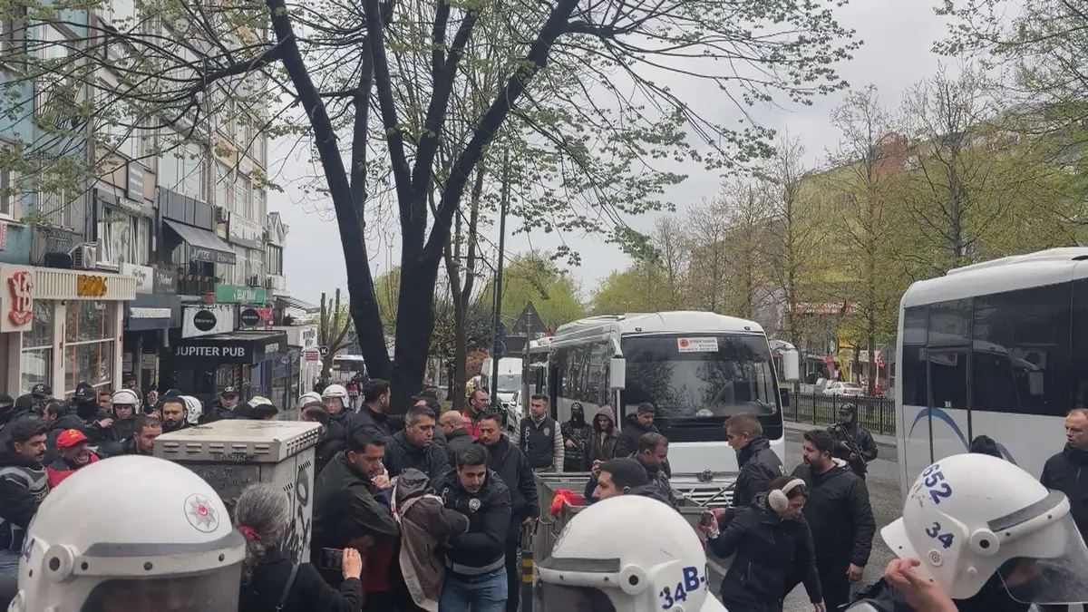SON DAKİKA | 1 Mayıs ta Taksim e yürümek isteyenlere müdahale 2