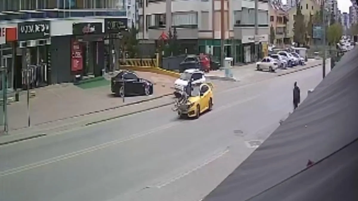 Taksinin Çarptığı Bisikletli Yaralandı!