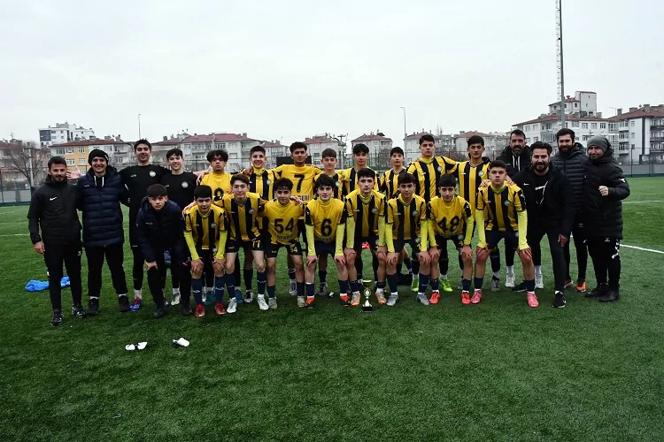 Kayseri Talas Belediyespor Yine Şampiyon