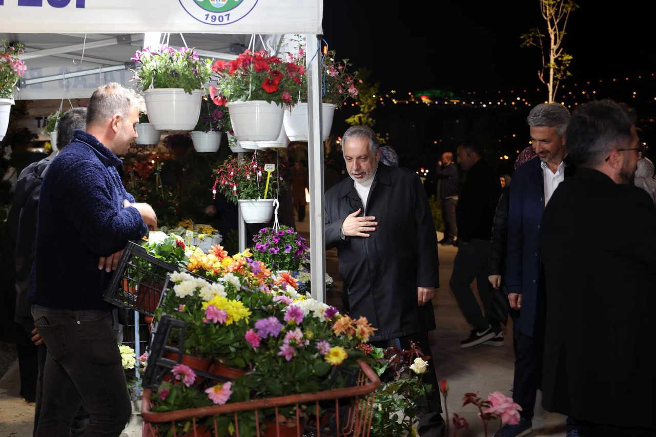 Talas Çiçek Şenliği’nde Müzik Rüzgarı Esti!