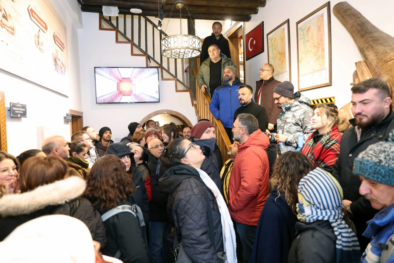 Talas, Rehberlerle Kültür Turizmine Açılıyor!