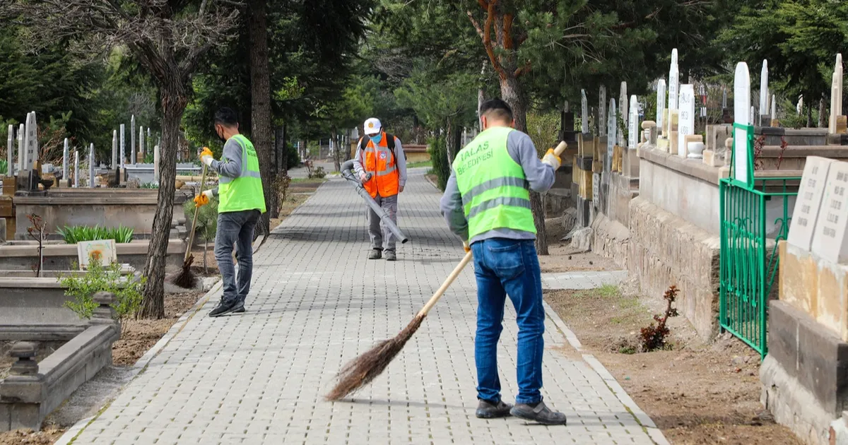 Talas’ta Bayram Hazırlıkları Tüm Hızıyla Devam Ediyor!